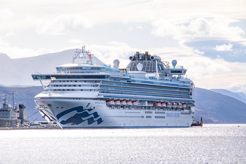 Sapphire Princess Mediterráneo: Crucero de 8 días desde Roma