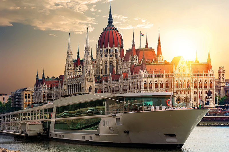 Crucero de lujo por el Danubio: experiencia premium con Scenic Jasper (10 días / 9 noches)