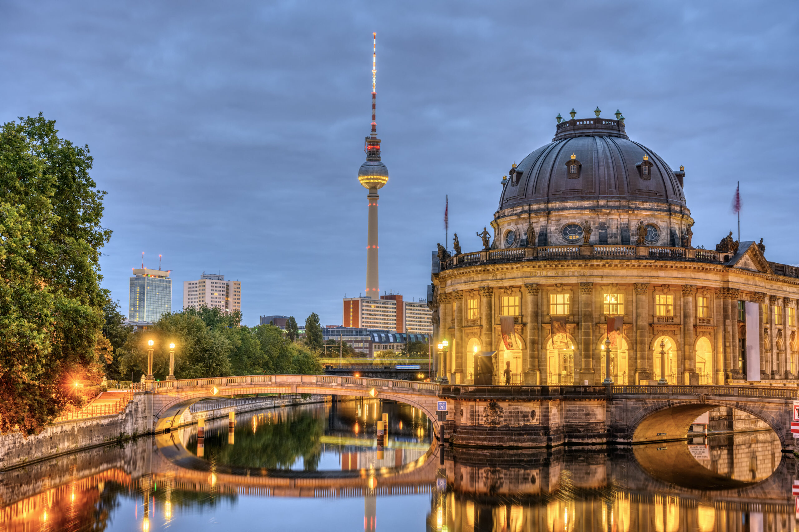PARÍS A BERLÍN 2026-2027  París – Ámsterdam – Berlín 10 días / 9 noches desde USD 2.457